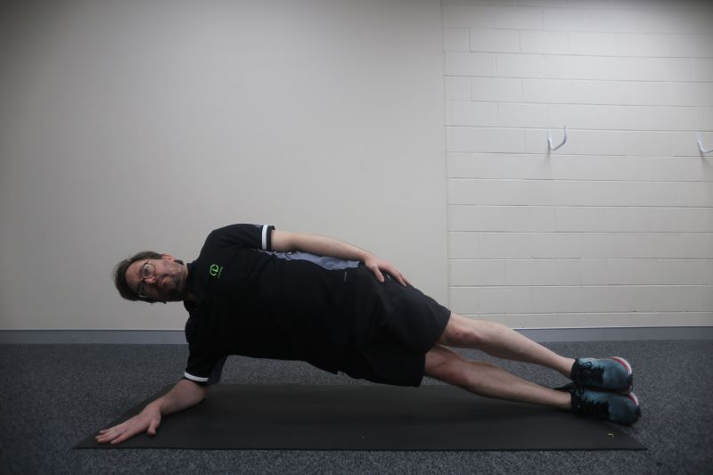 How to do the side plank
